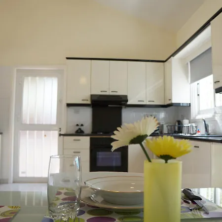 בית נופש Melani House